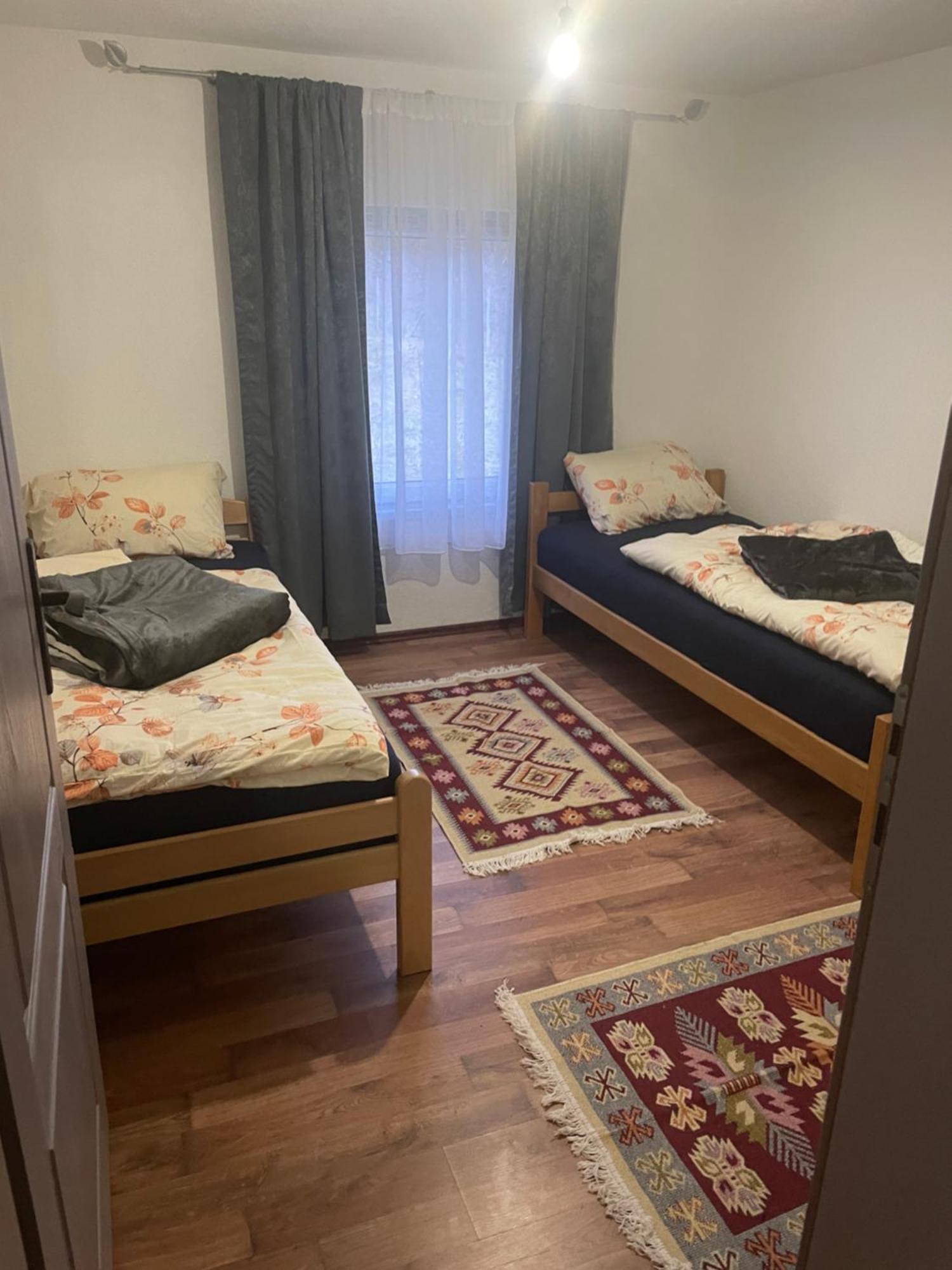 Bungalow House - 5 Rooms Zolaci ภายนอก รูปภาพ